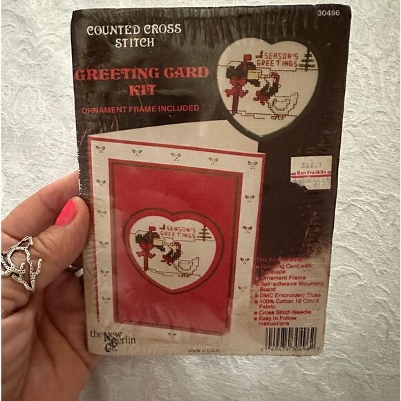 Holiday Time Counted Cross Stitch Kit Christmas Card Vintage Craft Kit - Picture 1 of 7